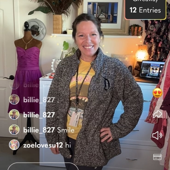 π€The Motley Cruise March 7th- CLASSIC REWIND - Picture 14 of 16